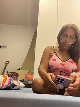 SWEET LOVER01 online show from March 6, 2026, 4:40 am