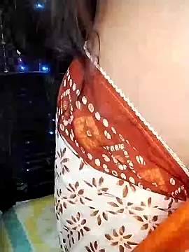 Hotty  Baby online show from December 4, 2024, 6:11 pm