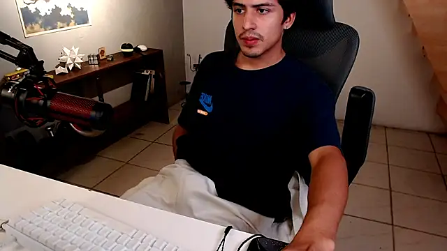 Snapshot of Thieves9 chatting on March 2, 2026, 3:51 am Thieves9 online show from March 2, 2026, 3:51 am