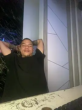 Snapshot of Osiiriis chatting on February 18, 2025, 4:48 am Osiiriis online show from February 18, 2025, 4:48 am