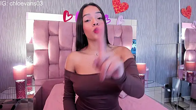 Chloe evans   online show from October 2, 2025, 11:35 am