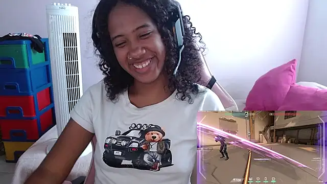 TiffanyRoouse online show from January 30, 2025, 7:37 pm