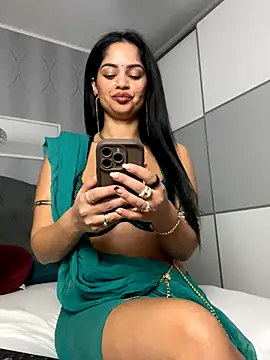  adelle online show from November 7, 2025, 2:10 pm