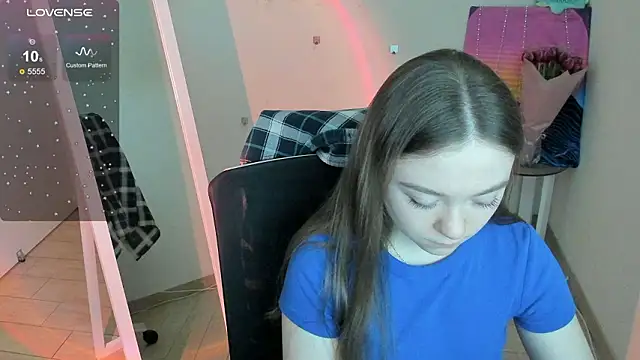 Florence meow online show from March 27, 2026, 8:26 am