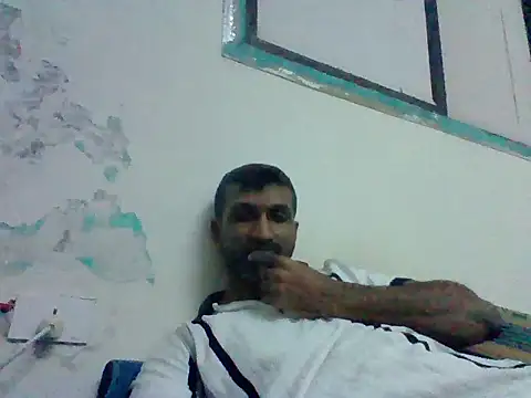Snapshot of Mulla_indian1988 chatting on April 30, 2026, 4:47 pm Mulla indian1988 online show from April 30, 2026, 4:47 pm