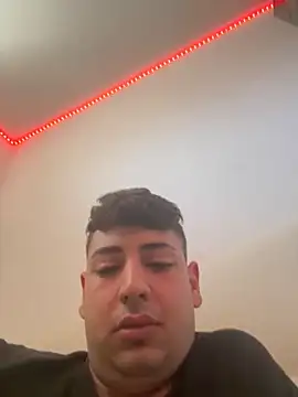 claudio20031 online show from October 9, 2025, 9:43 am