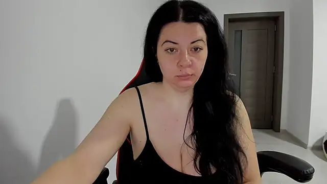 amiraisa11 online show from March 26, 2026, 3:05 am