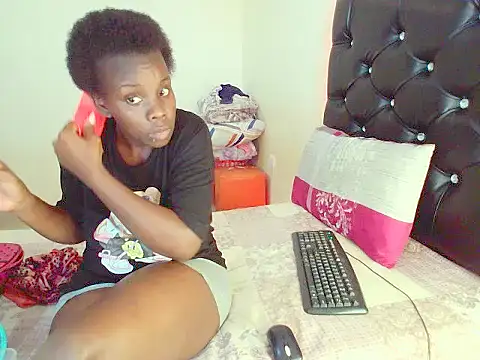 Snapshot of dinnykrazx chatting on January 13, 2026, 11:14 am dinnykrazx online show from January 13, 2026, 11:14 am