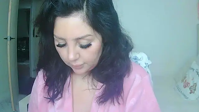 Snapshot of magical_mia chatting on November 29, 2025, 11:10 am magical mia online show from November 29, 2025, 11:10 am