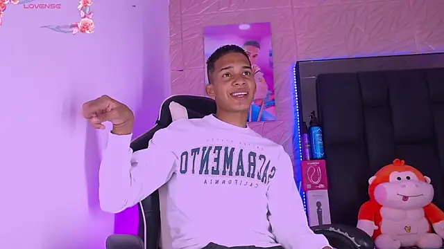 dilan alfonzo online show from April 10, 2026, 4:08 am