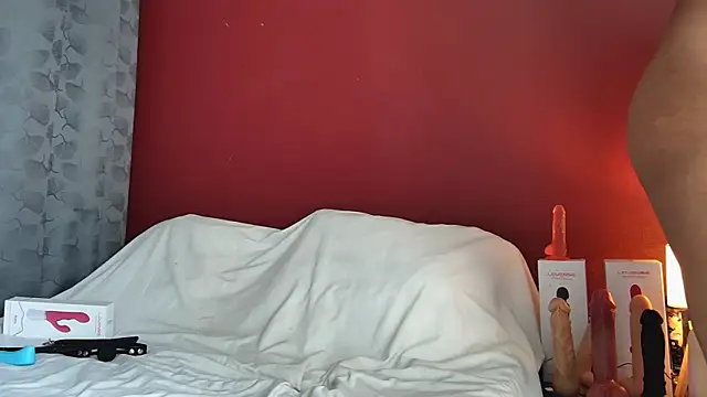 rosesdesiles online show from February 21, 2025, 3:32 pm