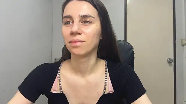 Snapshot of SassyJessi chatting on March 13, 2025, 4:05 am SassyJessi online show from March 13, 2025, 4:05 am
