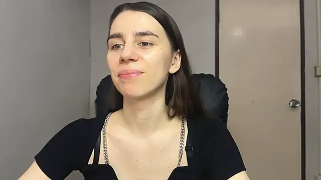 Snapshot of SassyJessi chatting on September 9, 2025, 4:11 am SassyJessi online show from September 9, 2025, 4:11 am