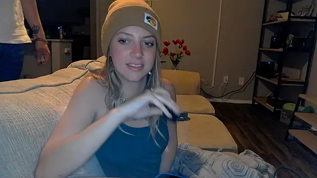 Snapshot of molly_witha_chance chatting on March 13, 2025, 5:33 am molly witha chance online show from March 13, 2025, 5:33 am