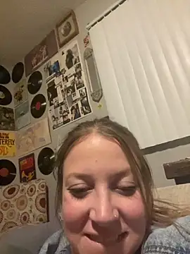 Snapshot of molly_witha_chance chatting on September 21, 2025, 9:47 am molly witha chance online show from September 21, 2025, 9:47 am