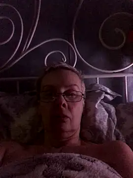 HelgaHimmell online show from January 9, 2026, 1:01 am