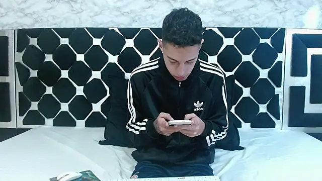 thiago19s online show from February 12, 2025, 9:33 pm