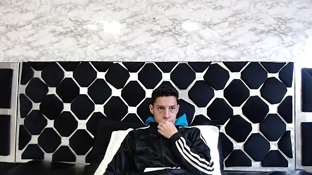 thiago19s online show from March 7, 2025, 7:38 pm