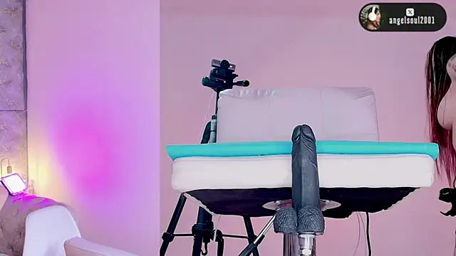 Angelst   online show from February 13, 2026, 8:47 am