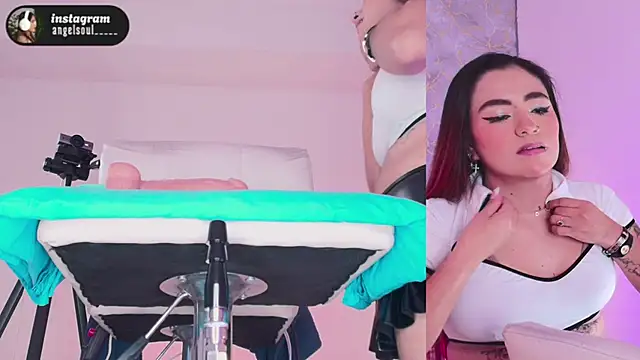 Snapshot of Angelst__ chatting on November 14, 2025, 8:07 am Angelst online show from November 14, 2025, 8:07 am