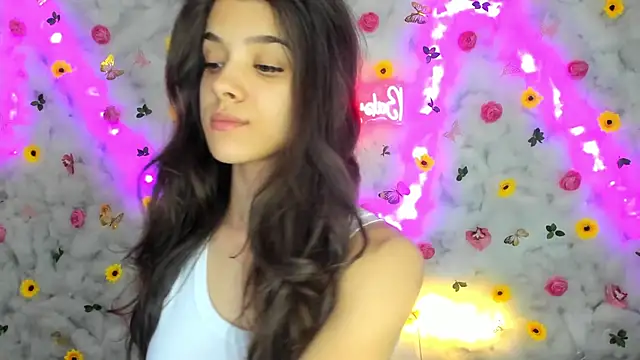 BabyAylin online show from January 13, 2025, 5:01 am