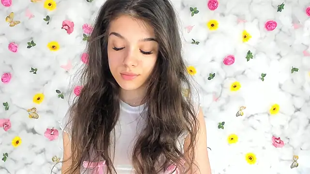 BabyAylin online show from March 21, 2025, 10:06 am