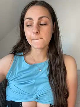 Loella-Rose online show from July 12, 2026, 11:55 am