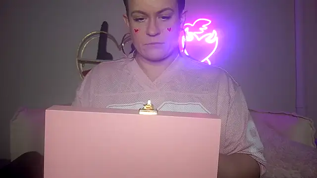 quinnmariexo online show from February 8, 2026, 11:02 pm