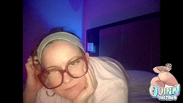 Snapshot of quinnmariexo chatting on November 11, 2025, 4:40 am quinnmariexo online show from November 11, 2025, 4:40 am