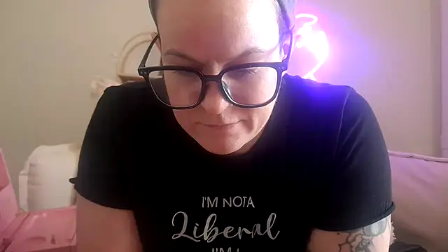 quinnmariexo online show from February 9, 2026, 7:12 pm