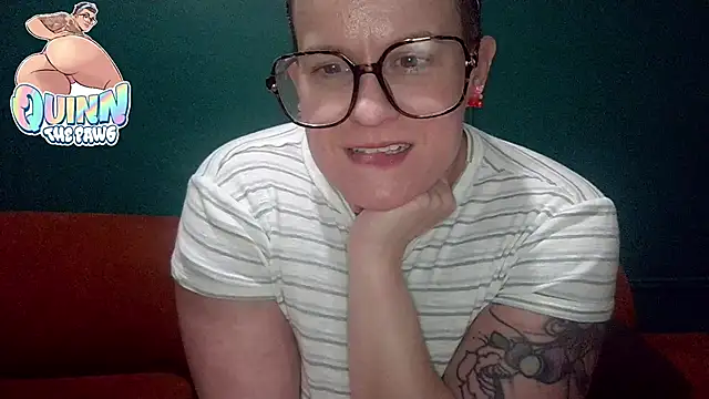 Snapshot of quinnmariexo chatting on November 3, 2025, 5:23 am quinnmariexo online show from November 3, 2025, 5:23 am