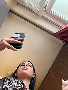 Hotmomcheckk  online show from March 24, 2026, 10:26 am