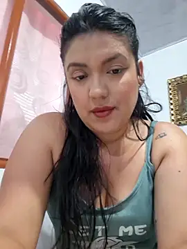 Snapshot of Sophie-hatter chatting on June 14, 2026, 2:46 am Sophie-hatter online show from June 14, 2026, 2:46 am