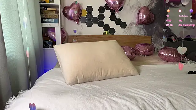 Snapshot of LinaWitch chatting on February 11, 2025, 8:05 am LinaWitch online show from February 11, 2025, 8:05 am