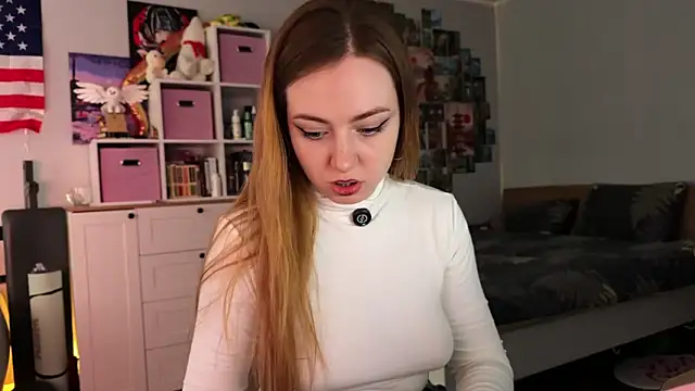 LinaWitch online show from June 28, 2026, 3:07 pm