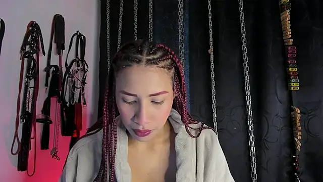 charrlotte quinn online show from February 25, 2026, 12:38 pm