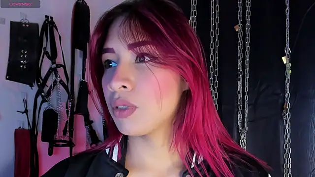 charrlotte quinn online show from May 25, 2026, 12:37 pm
