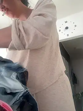 czruz online show from March 24, 2026, 7:41 am