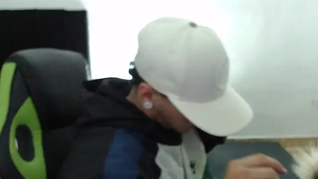 male pussy online show from February 11, 2026, 4:01 am