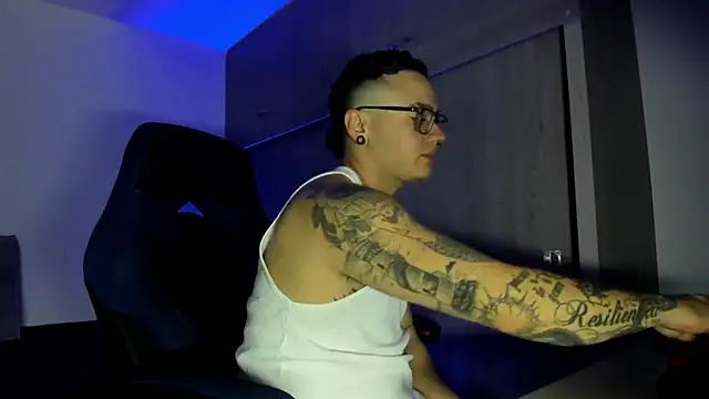 male pussy online show from November 7, 2025, 4:28 am