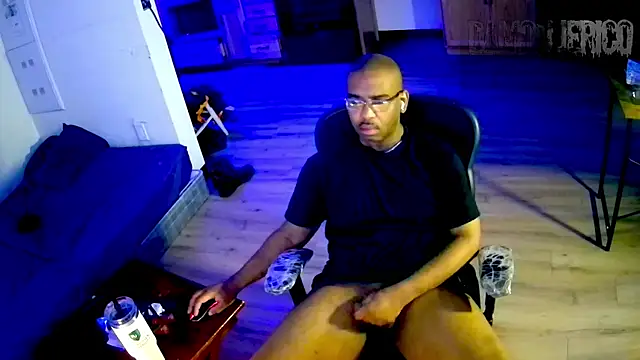 Snapshot of Southernfuckery chatting on April 10, 2026, 7:32 pm Southernfuckery online show from April 10, 2026, 7:32 pm