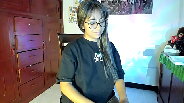 Snapshot of Isabellaa22_1 chatting on February 10, 2025, 10:30 pm Isabellaa22 1 online show from February 10, 2025, 10:30 pm