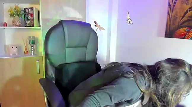 Snapshot of Isabellaa22_1 chatting on March 6, 2025, 2:51 am Isabellaa22 1 online show from March 6, 2025, 2:51 am