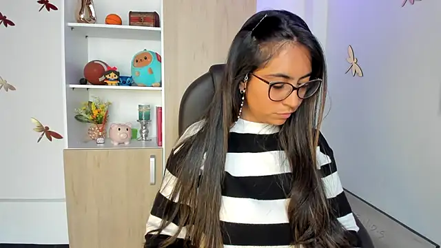 Snapshot of Isabellaa22_1 chatting on October 22, 2025, 5:12 pm Isabellaa22 1 online show from October 22, 2025, 5:12 pm