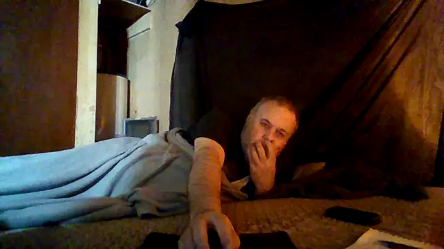 Snapshot of Nightshade7712 chatting on February 3, 2026, 5:05 am Nightshade7712 online show from February 3, 2026, 5:05 am