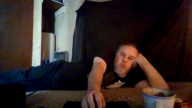 Snapshot of Nightshade7712 chatting on February 18, 2026, 10:39 pm Nightshade7712 online show from February 18, 2026, 10:39 pm