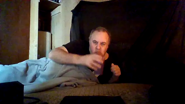 Snapshot of Nightshade7712 chatting on February 19, 2026, 8:06 pm Nightshade7712 online show from February 19, 2026, 8:06 pm