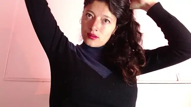 lunazulsj online show from February 27, 2025, 12:23 pm