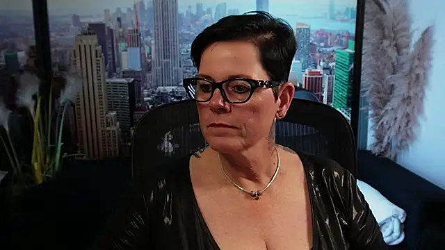 ninarandmann online show from November 2, 2025, 4:56 pm