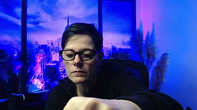 ninarandmann online show from April 10, 2026, 2:35 pm